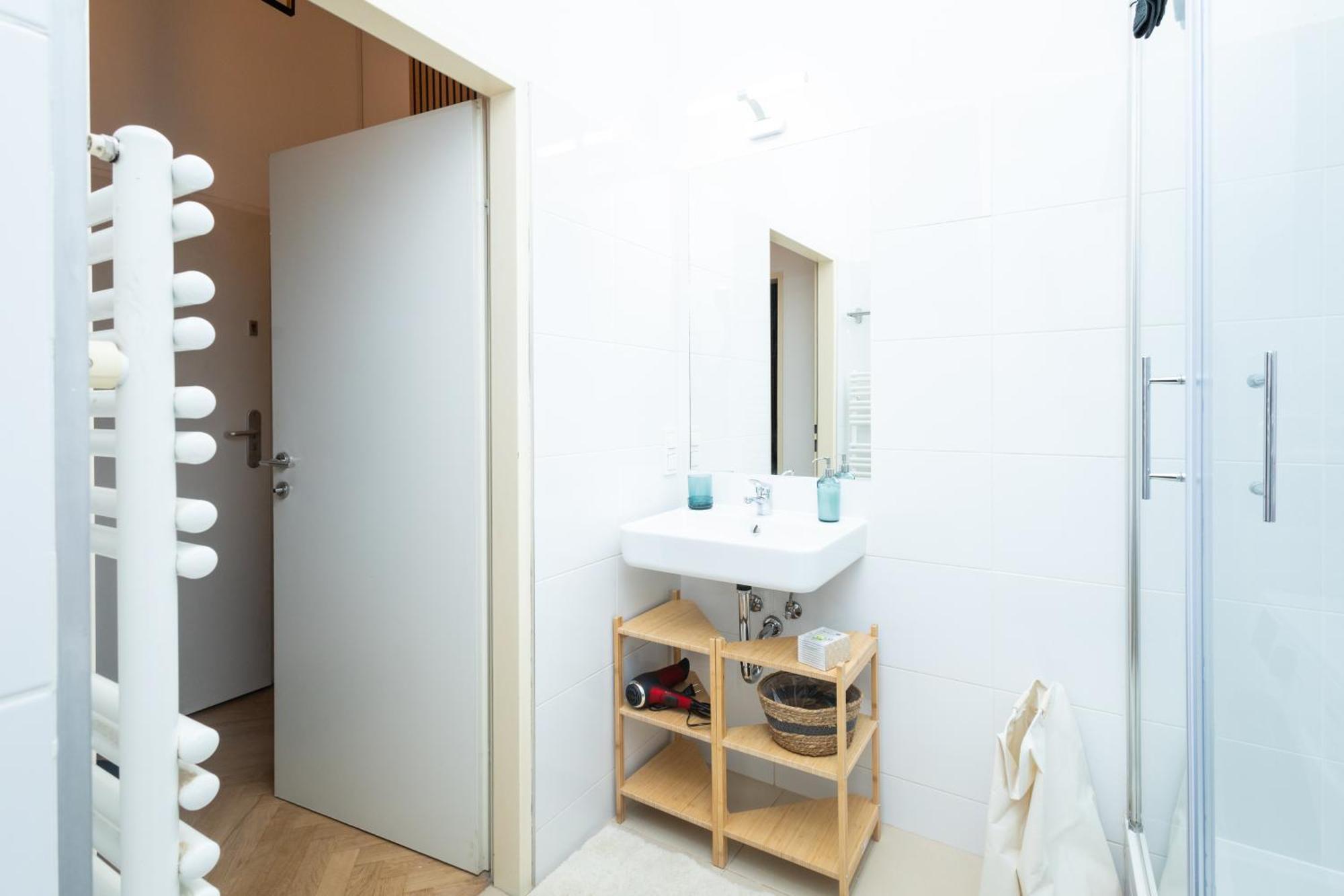 Charming Retreat Walking Distance From Town Centre Leilighet Wien Eksteriør bilde